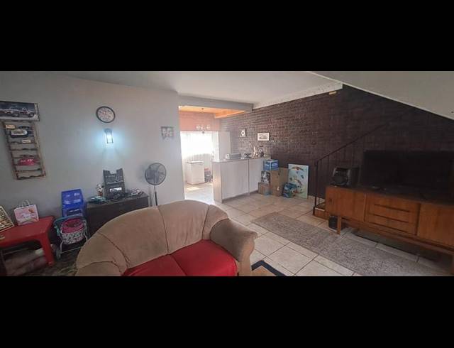 2 BEDROOM TOWNHOUSE FOR SALE IN WITFIELD